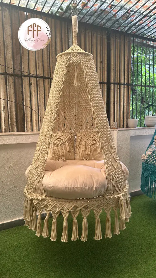 White Lemon Twist Chair Swing